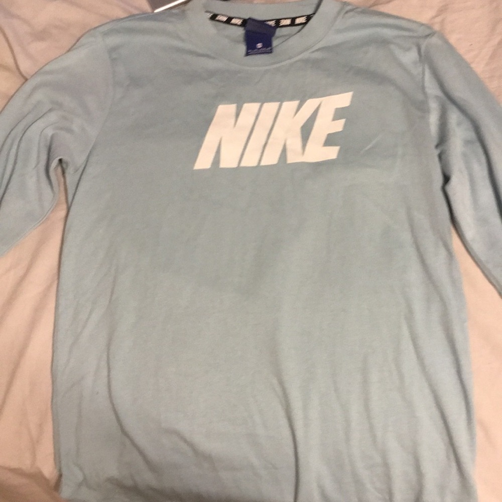 NIKE LONG SLEEVE SHIRT